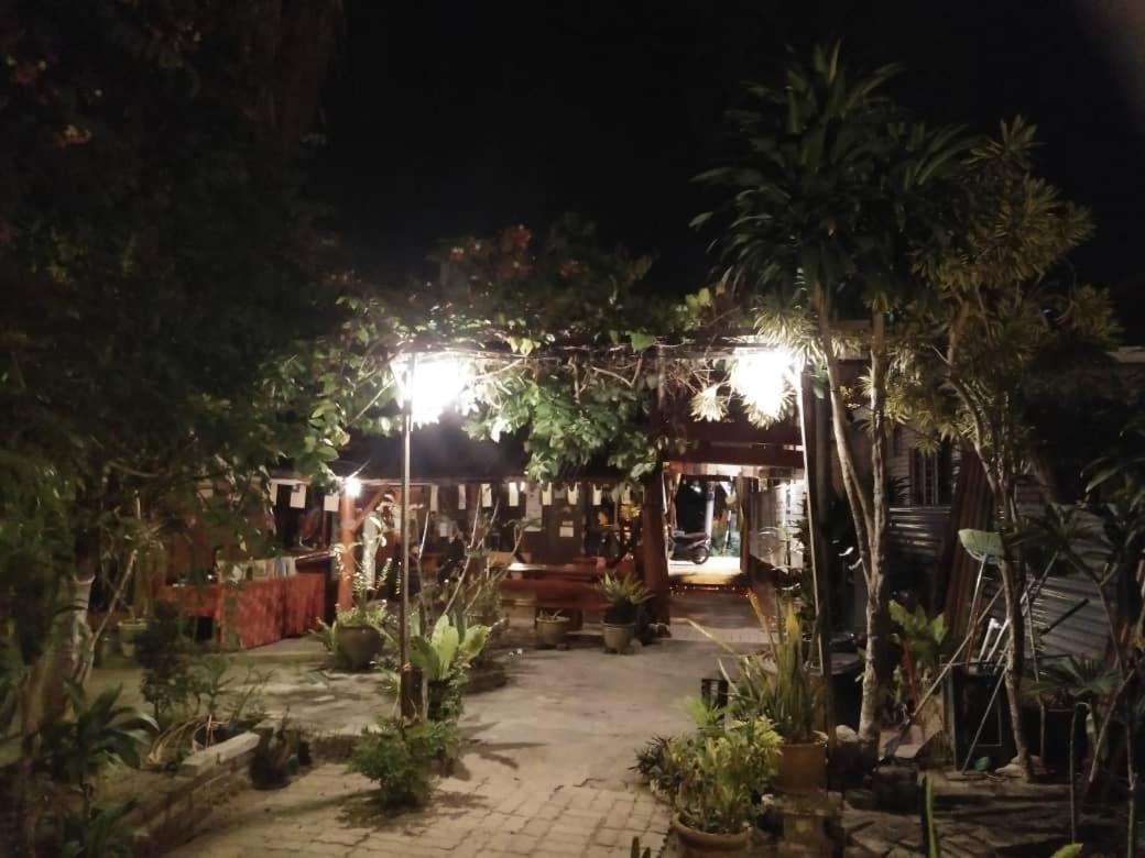 Nazri Nipah Camp Pangkor Hotel Kampung Teluk Nipah Exterior foto